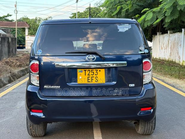 Toyota Corolla Rumion 2008 Blue