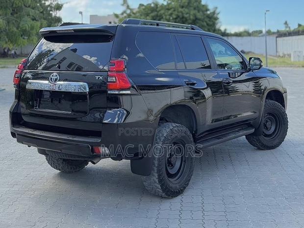 Toyota Land Cruiser Prado 2.8 2020 Black