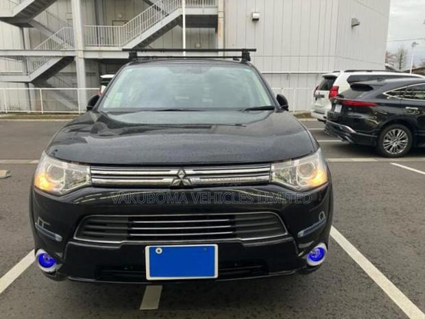 Mitsubishi Outlander 2013 Black
