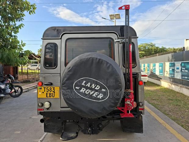 Land Rover Defender 2012 Gray