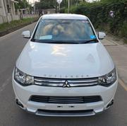 Mitsubishi Outlander 2016 White for sale