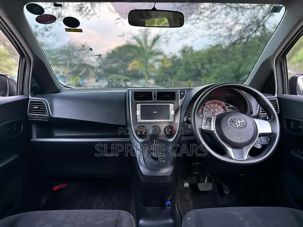 Toyota Ractis 2012 Black