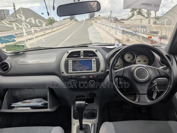 Toyota RAV4 Automatic 2003 Gold