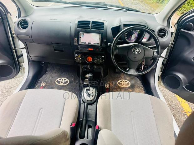 Toyota IST 2008 White