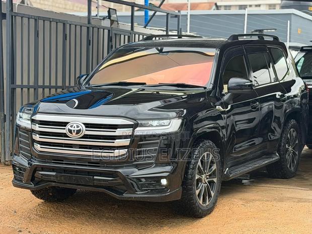 Toyota Land Cruiser 2024 Black