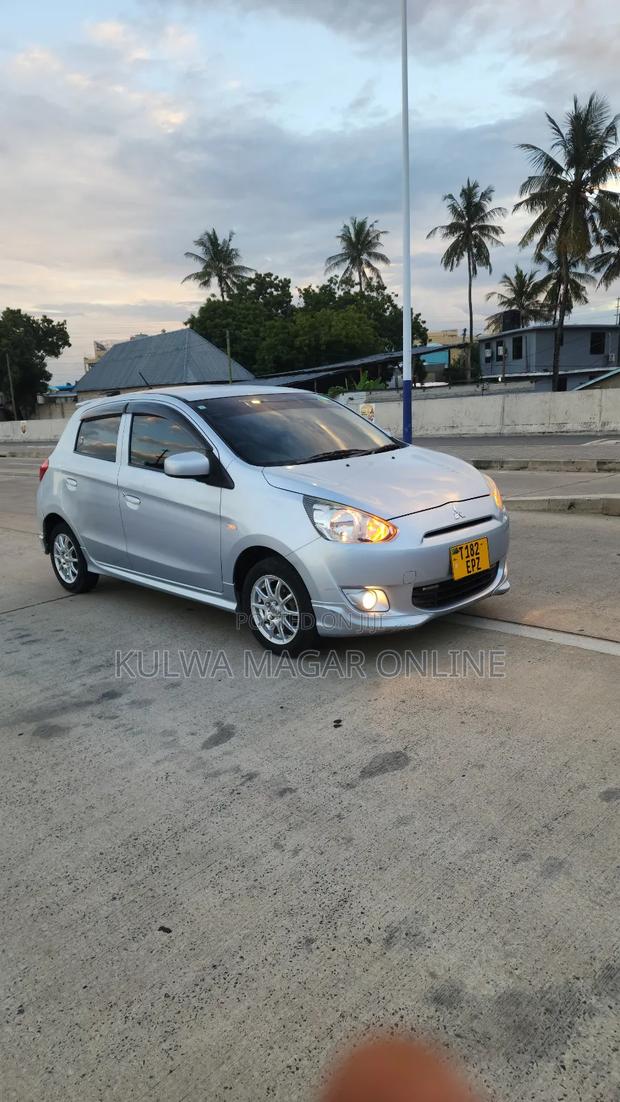 Mitsubishi Mirage 2012 Silver