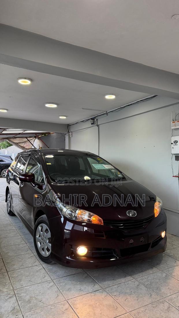 Toyota Wish 2010 Black