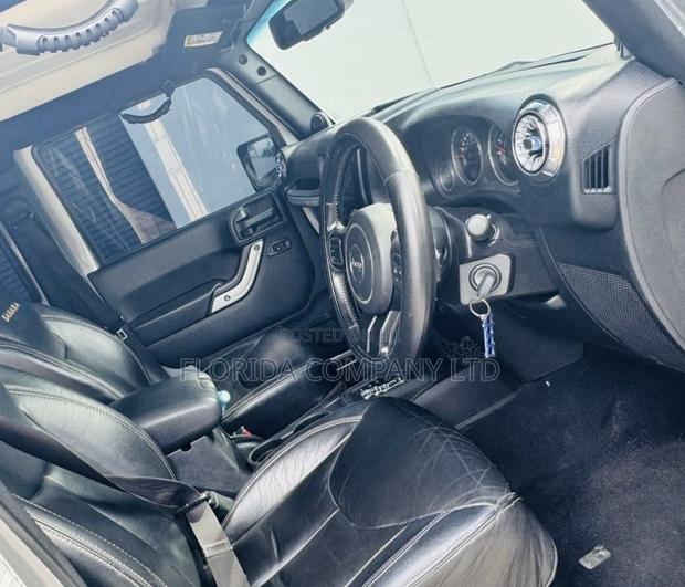 Jeep Wrangler 2013 Silver