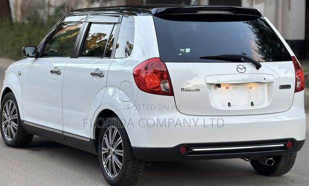 Mazda Verisa 2009 White