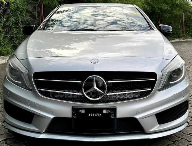 Mercedes-Benz A-Class 2014 Silver