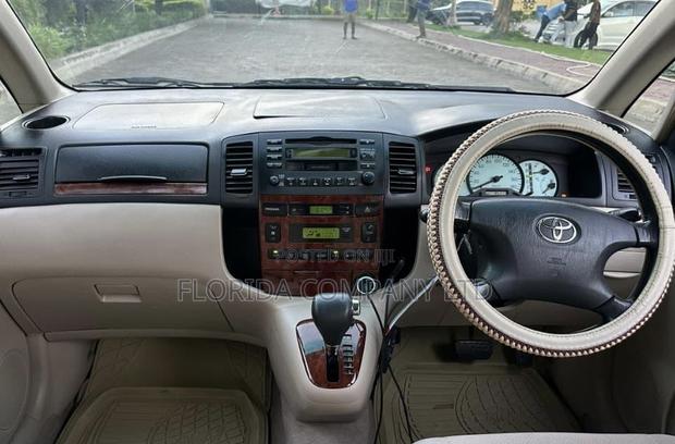 Toyota Corolla Spacio 2002 Silver