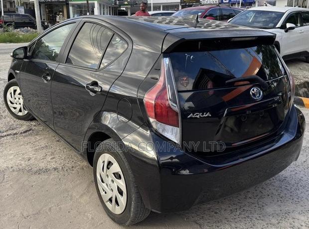 Toyota Aqua 2015 Black