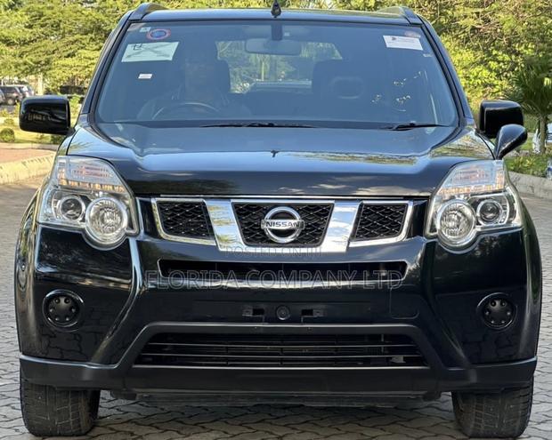 Nissan X-Trail 2012 Black