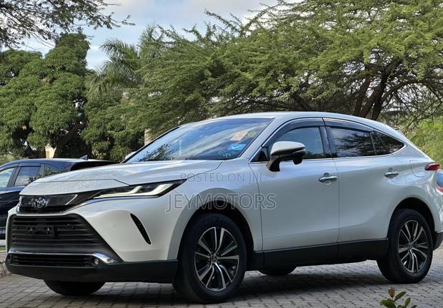 Toyota Harrier 2021 White