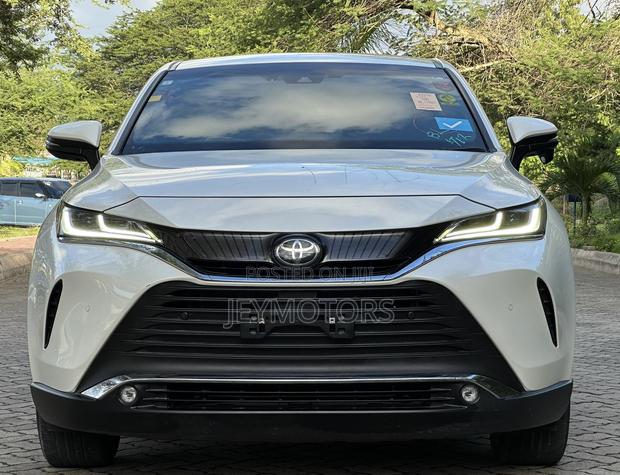 Toyota Harrier 2021 White