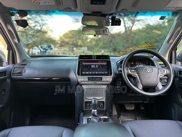 Toyota Land Cruiser Prado 2.8 2019 Black