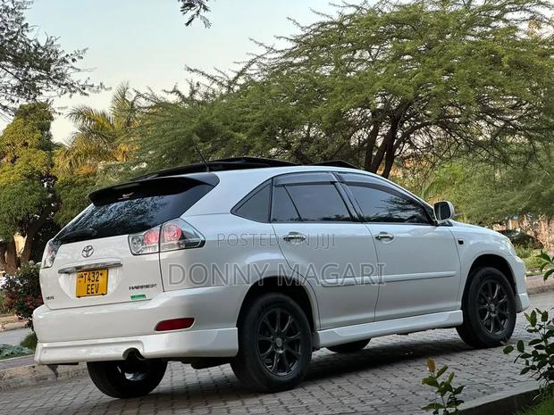 Toyota Harrier 2008 White