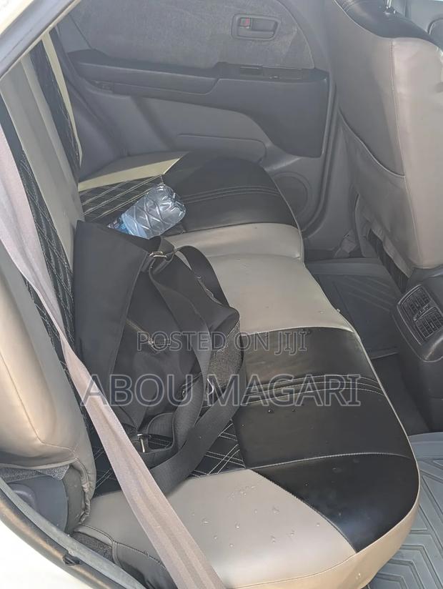 Toyota Harrier 2.4 4WD 2005 Off white