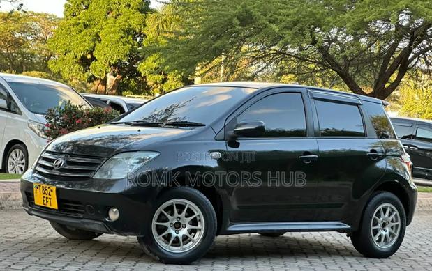 Toyota IST 2005 Black