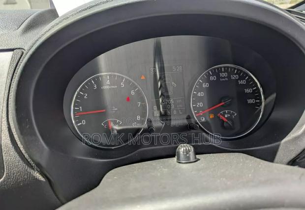 Nissan X-Trail 2010 Silver