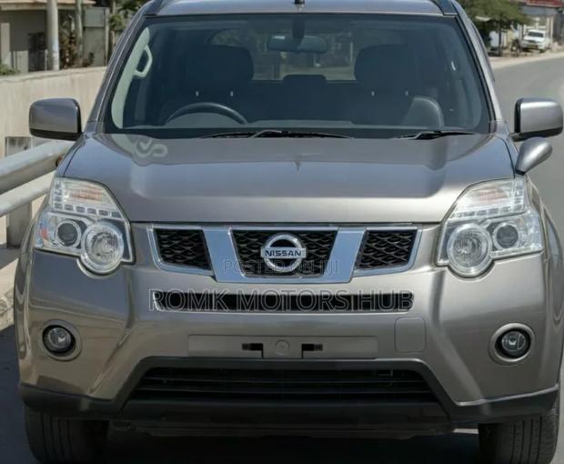 Nissan X-Trail 2010 Silver