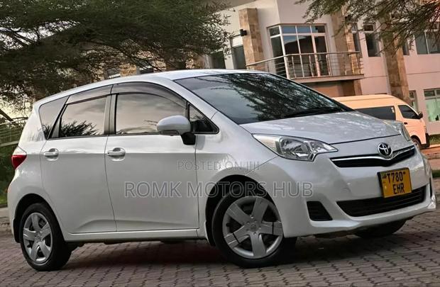 Toyota Ractis 2012 White