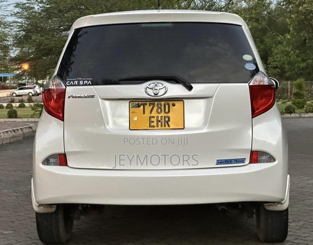 Toyota Ractis 2012 White