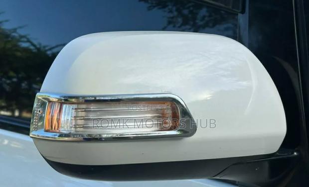 Toyota Alphard 2008 White