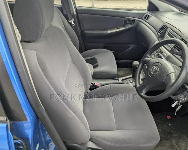 Toyota Corolla RunX 2005 Blue