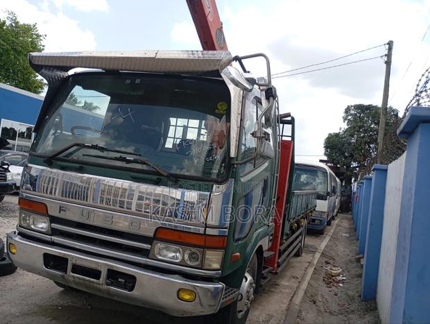 Mitsubishi Fuso 1999 Gray