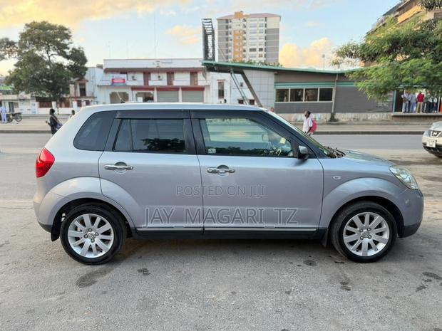 Mazda Verisa 2004 Gray