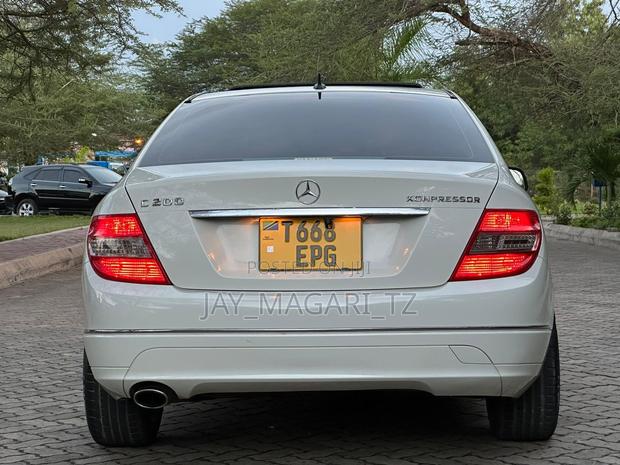 Mercedes-Benz C200 2008 White