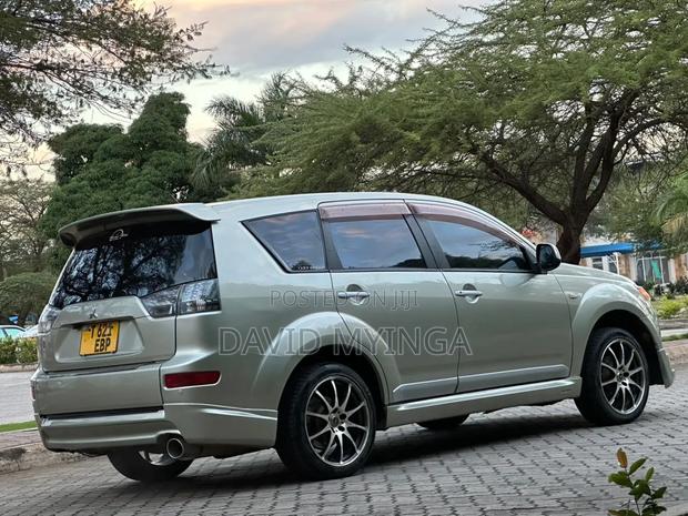Mitsubishi Outlander 2007 Silver