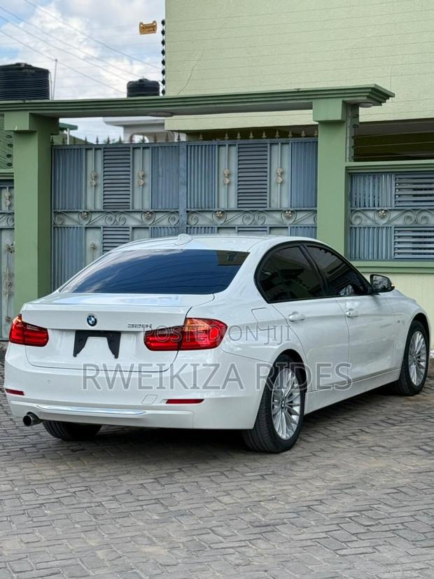 BMW 3 Series 2012 White