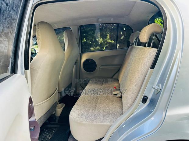 Toyota Passo 2009 Silver