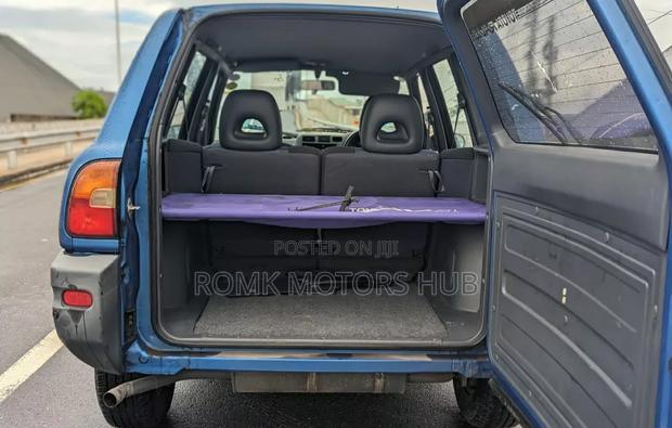 Toyota RAV4 2008 Blue