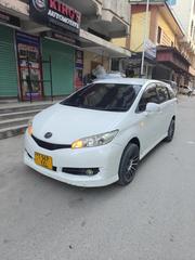 Toyota Wish 2010 White for sale