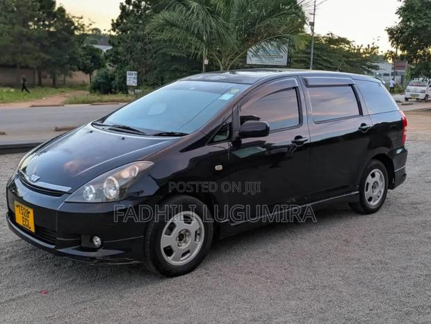Toyota Wish 2004 Black
