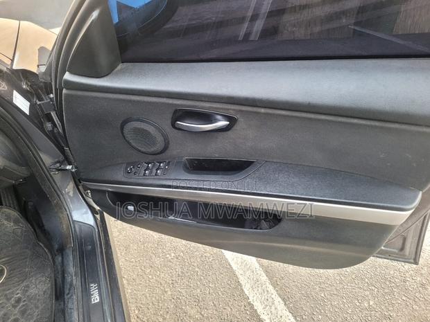 BMW 3 Series 330i RWD 2014 Black