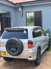 Toyota RAV4 1.8 2004 Gray for sale