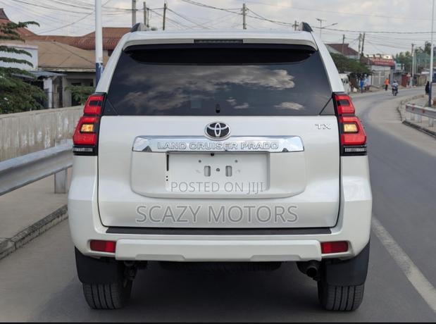 Toyota Land Cruiser Prado 2020 Off white