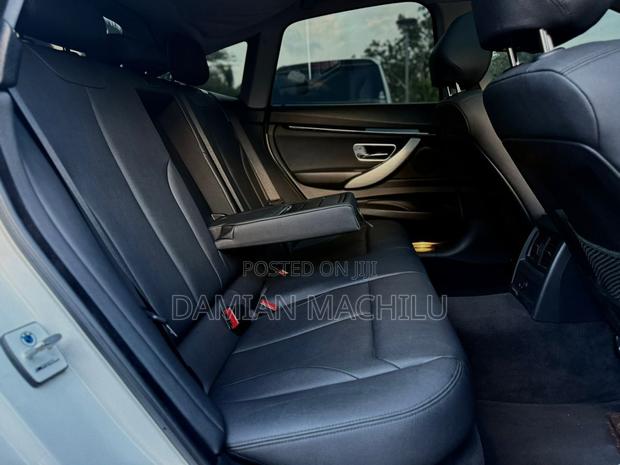 BMW 320i 2014 White