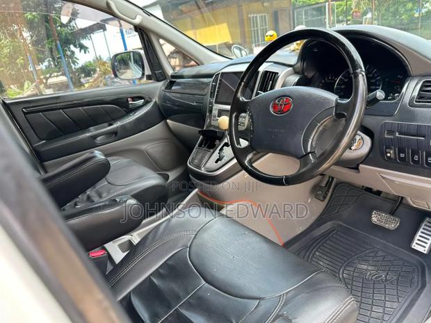 Toyota Alphard 2008 White