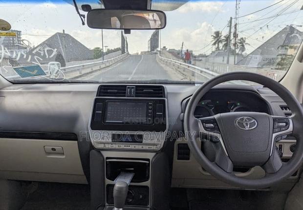 Toyota Land Cruiser Prado 2020 White