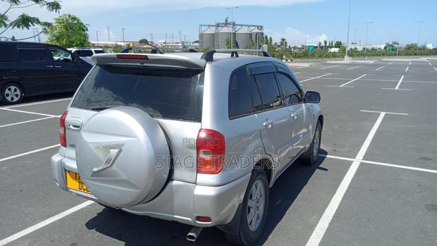 Toyota RAV4 2004 Silver