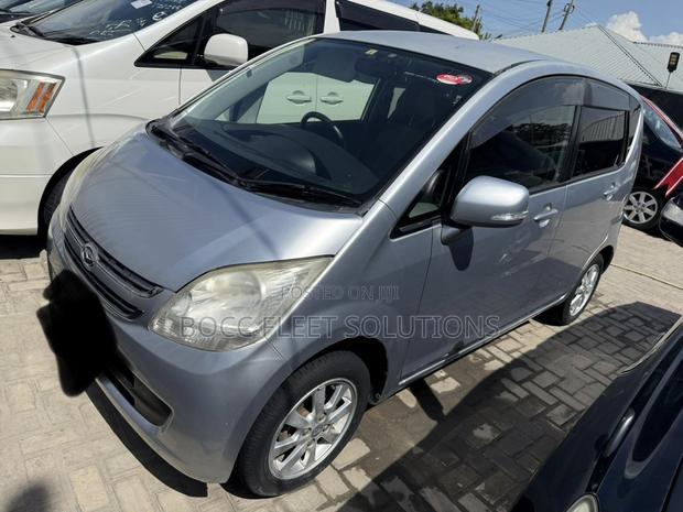 Daihatsu Move 2012 Silver