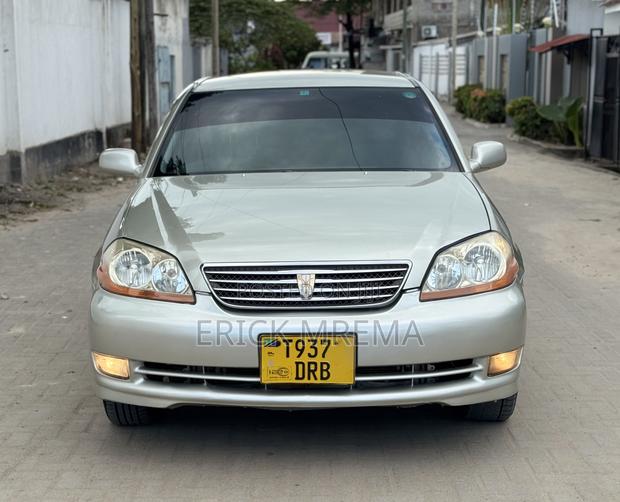 Toyota Mark II 2004 Silver