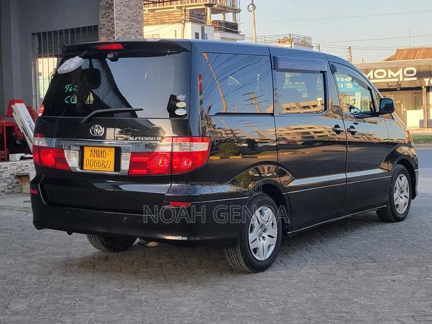 Toyota Alphard 2005 Black