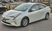 Toyota Prius 2017 Off white for sale