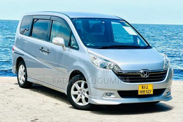 Honda Stepwgn 2010 Silver